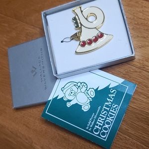 Wallace Silversmiths French Horn Christmas Cookies